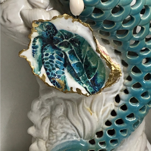 Christmas ornaments Green Sea Turtle decoupage oyster shells - Picture 5 of 6